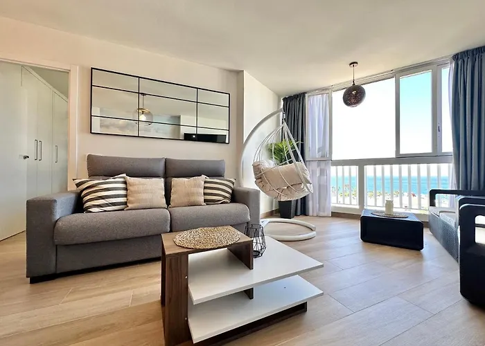 Torres De Yomely - Y4b Playa de las Américas