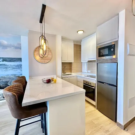 Torres De Yomely - Y4b * Playa de las Americas (Tenerife)